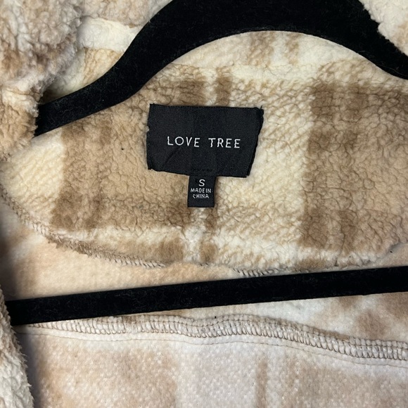 Love Tree Shacket - Picture 6 of 7